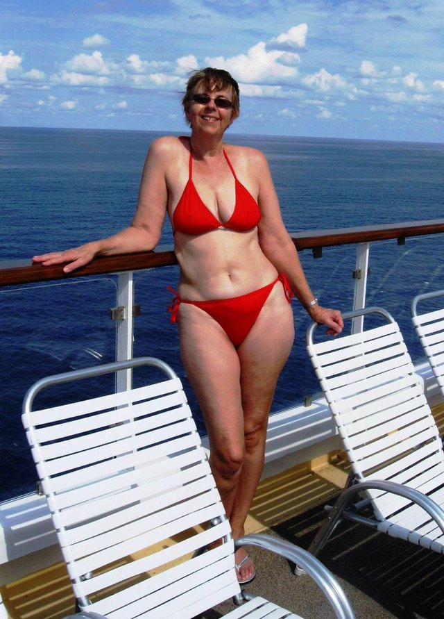 mature bikini pics cffcaf