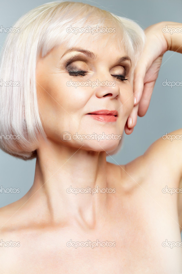 mature lady photos lady mature photo depositphotos stock glamorous