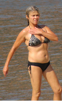 bikini mature bdb photos